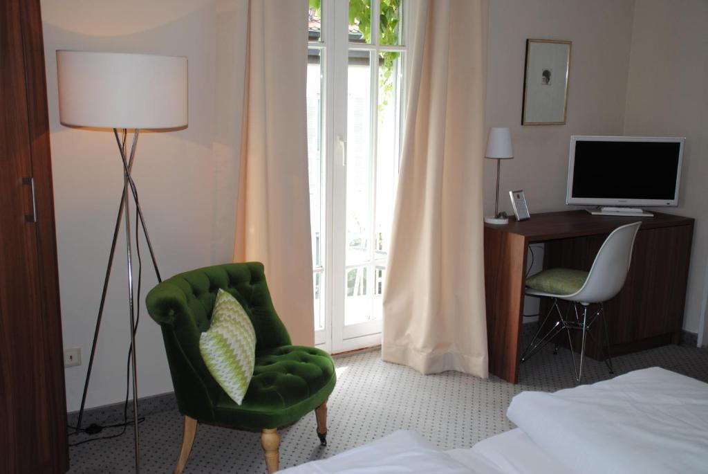 Am Schlosspark Guest house