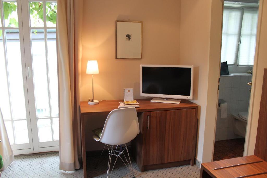 Am Schlosspark Guest house